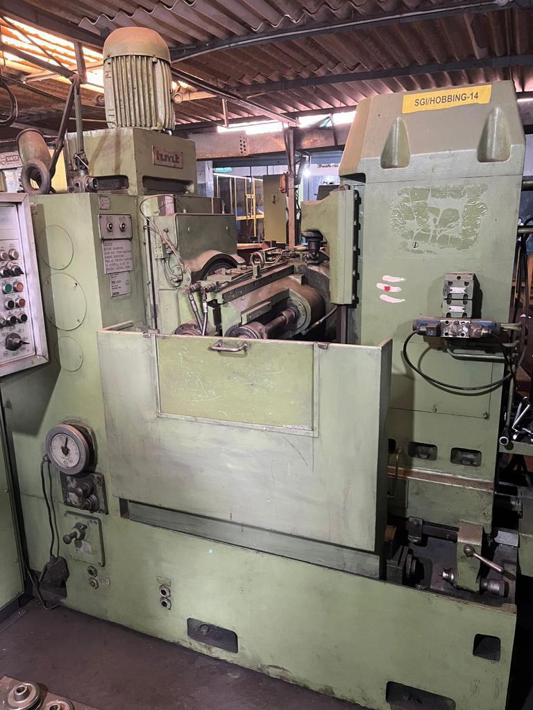 HMT Liebherr H 250 Gear Hobbing Machine
